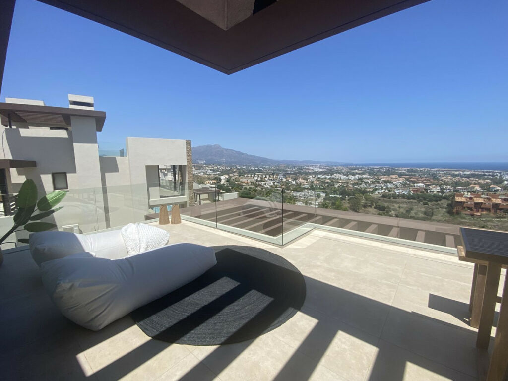 Detached Villa Benahavís Málaga - image 24