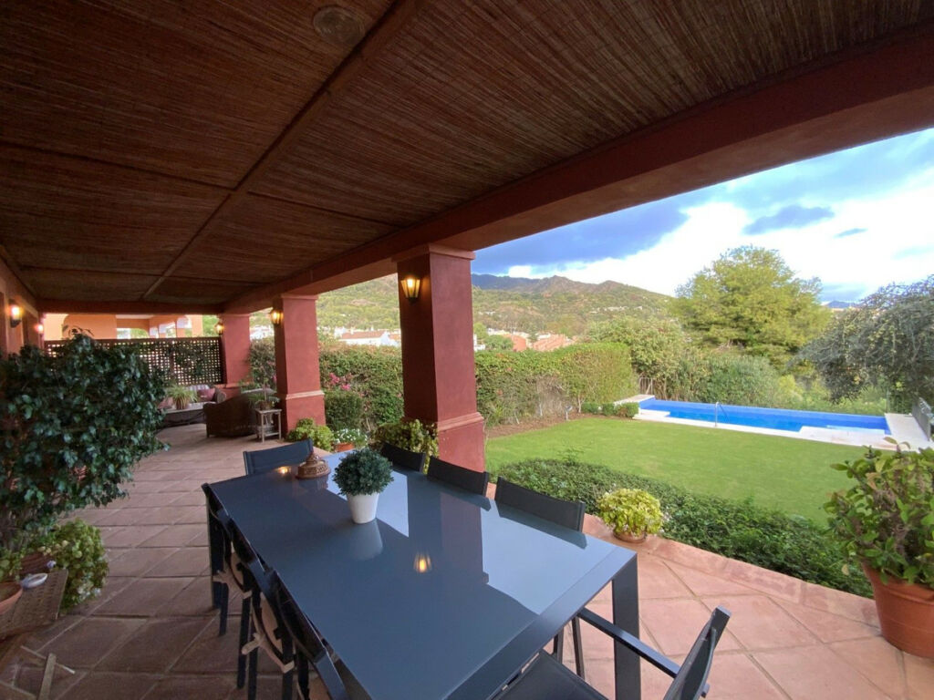 Detached Villa Marbella Málaga - image 24