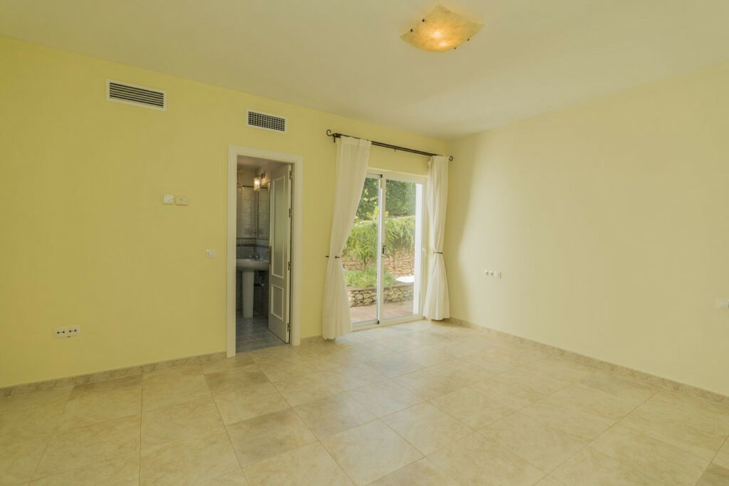 Detached Villa Valtocado Málaga - image 26