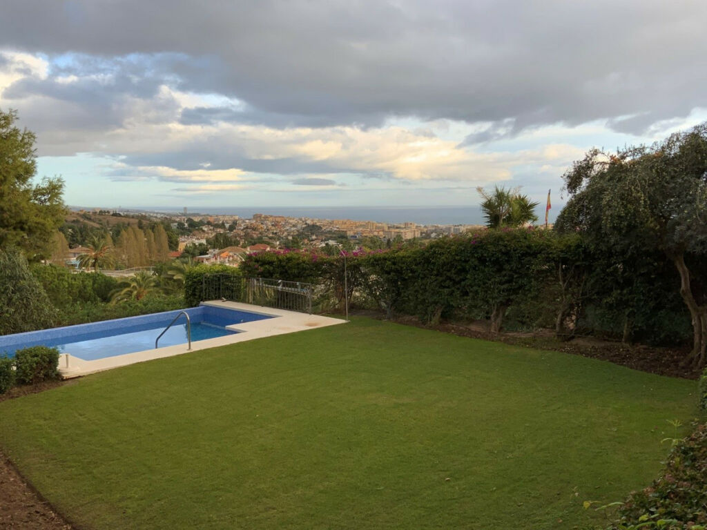 Detached Villa Marbella Málaga - image 25