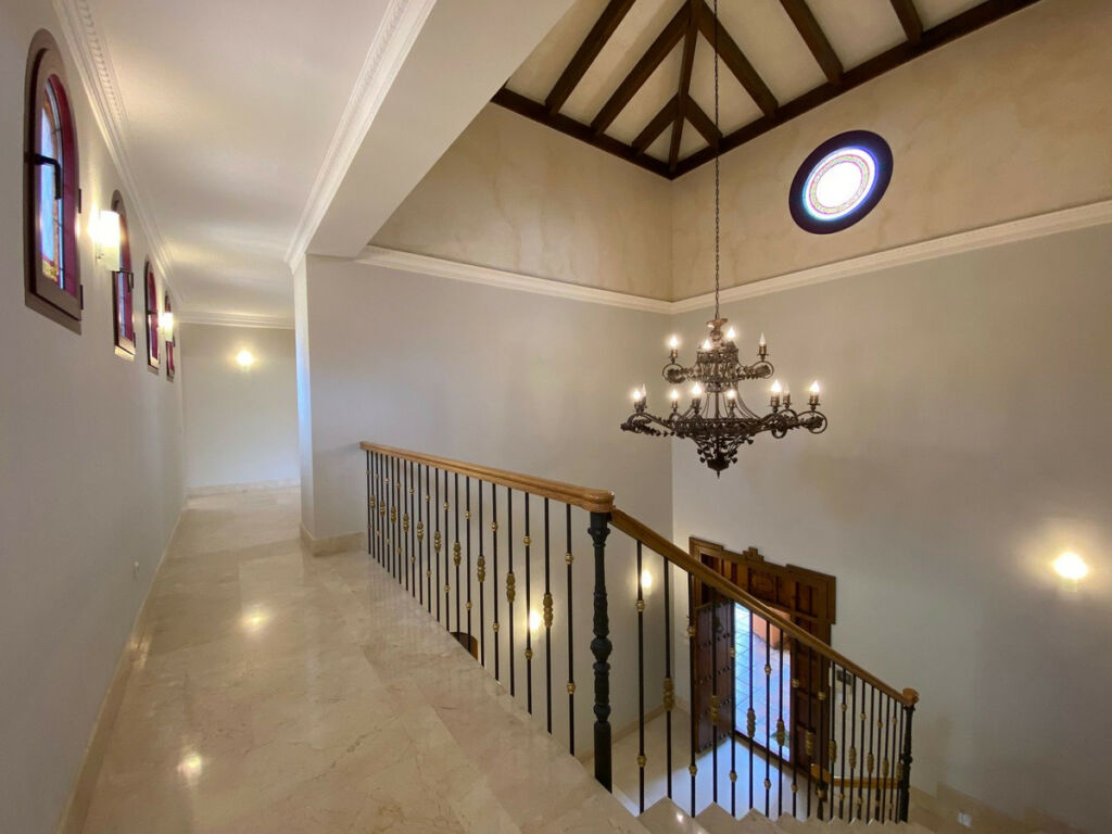 Detached Villa Sierra Blanca Málaga - image 30