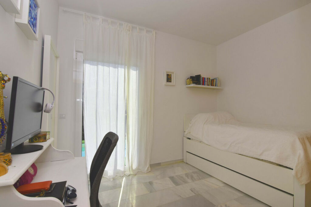 Semi-Detached House Fuengirola Málaga - image 25