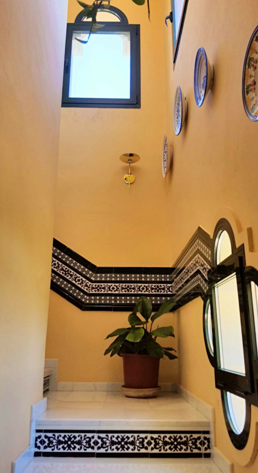 Detached Villa Estepona Málaga - image 25