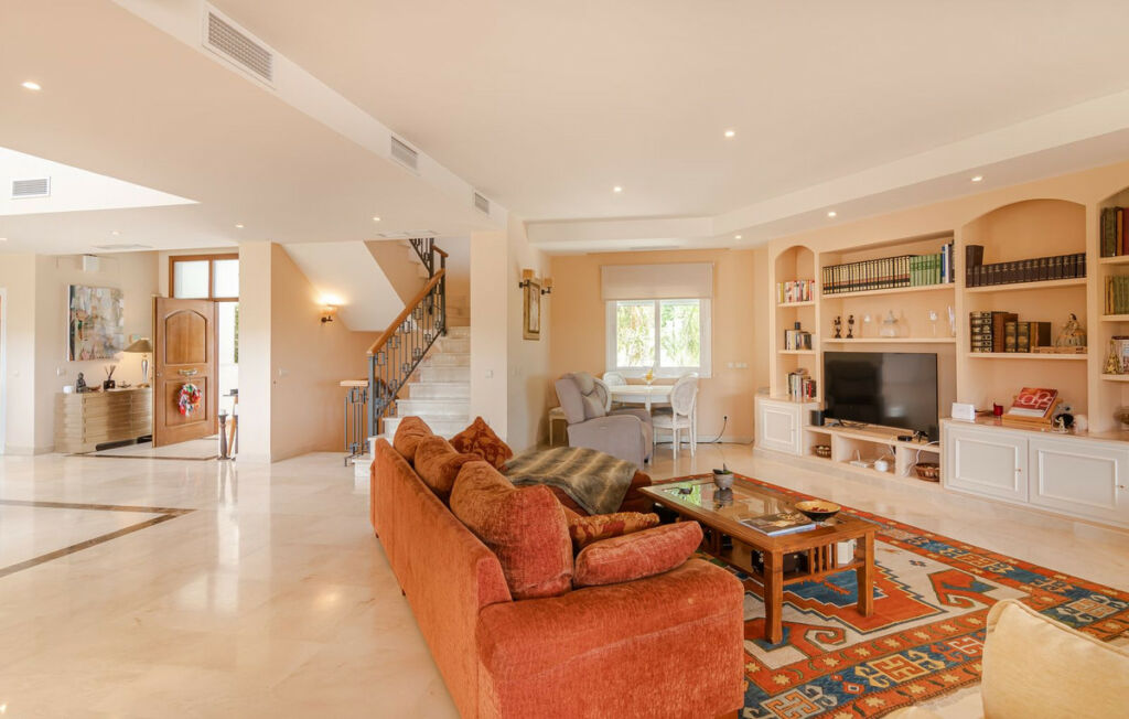 Detached Villa Benahavís Málaga - image 25