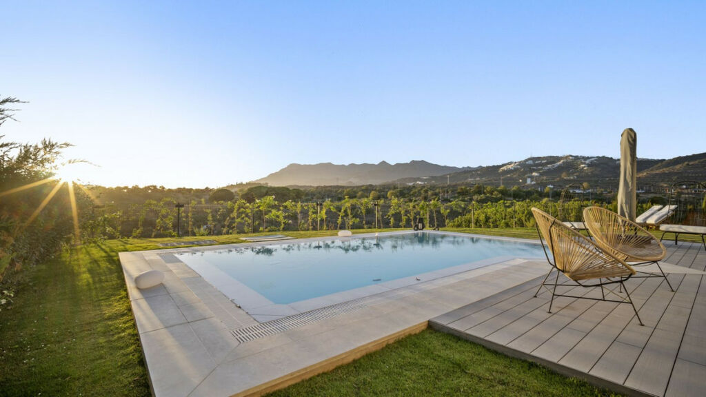 Detached Villa Marbella Málaga - image 25
