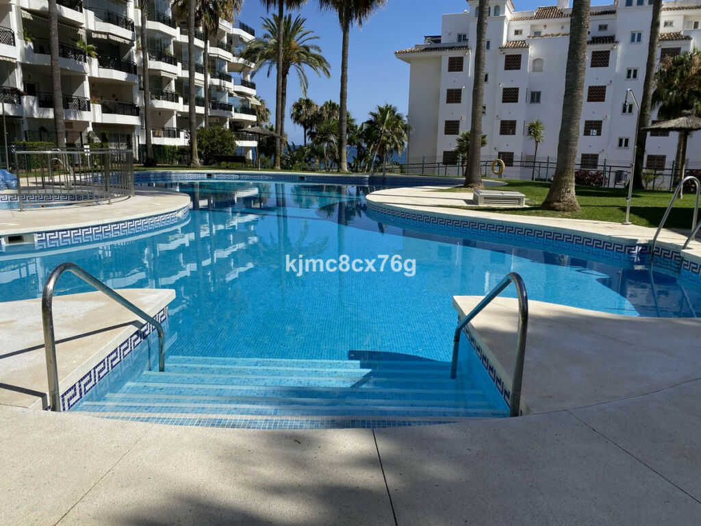 Middle Floor Apartment Calahonda Málaga