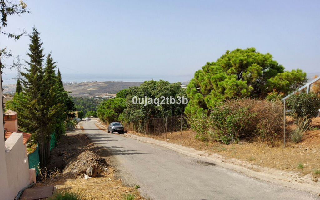 Detached Villa Estepona Málaga - image 26