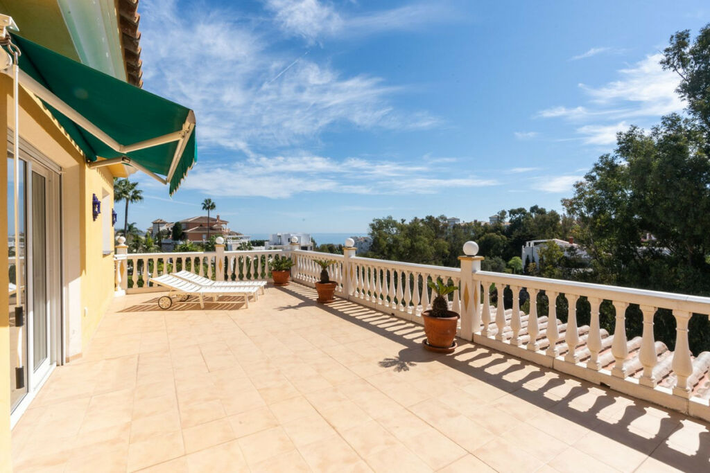 Detached Villa Torrenueva Málaga - image 3