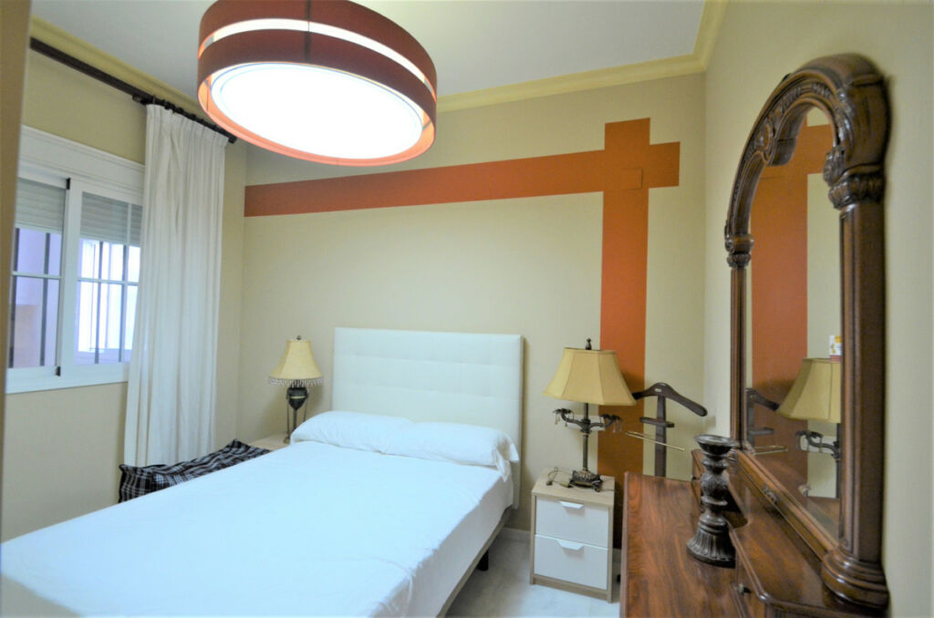 Middle Floor Apartment La Duquesa Málaga - image 26