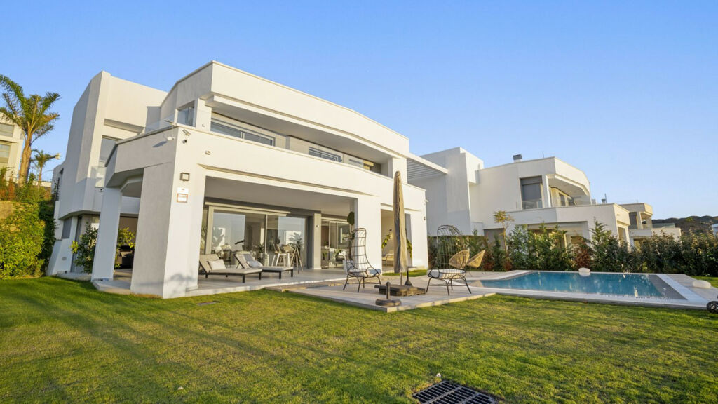 Detached Villa Marbella Málaga - image 26