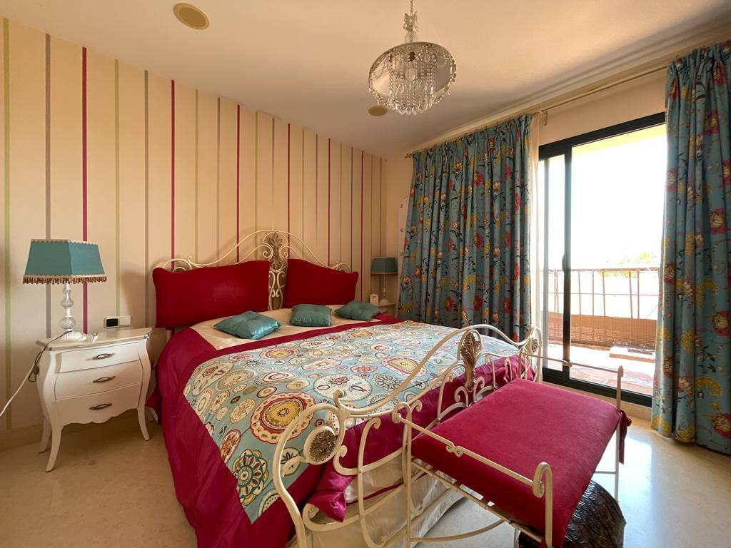 Penthouse Benahavís Málaga - image 26