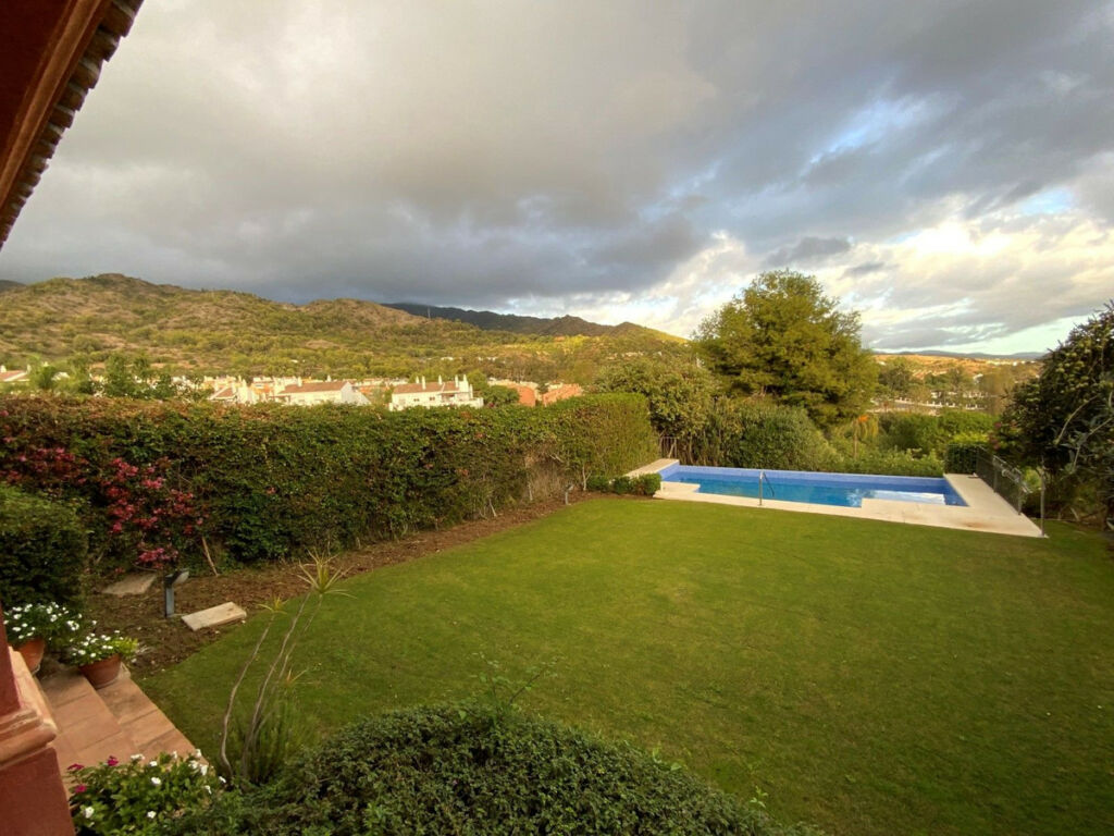 Detached Villa Marbella Málaga - image 26