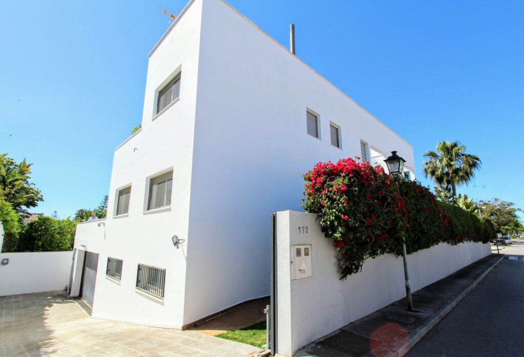Detached Villa San Pedro de Alcántara Málaga - image 26