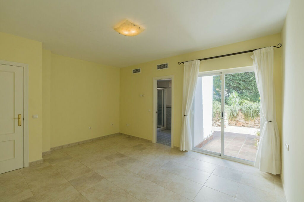 Detached Villa Valtocado Málaga - image 27