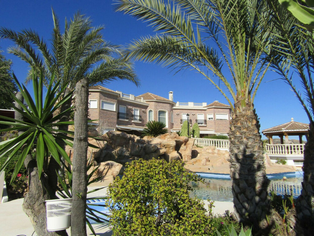 Detached Villa Málaga Este Málaga - image 26