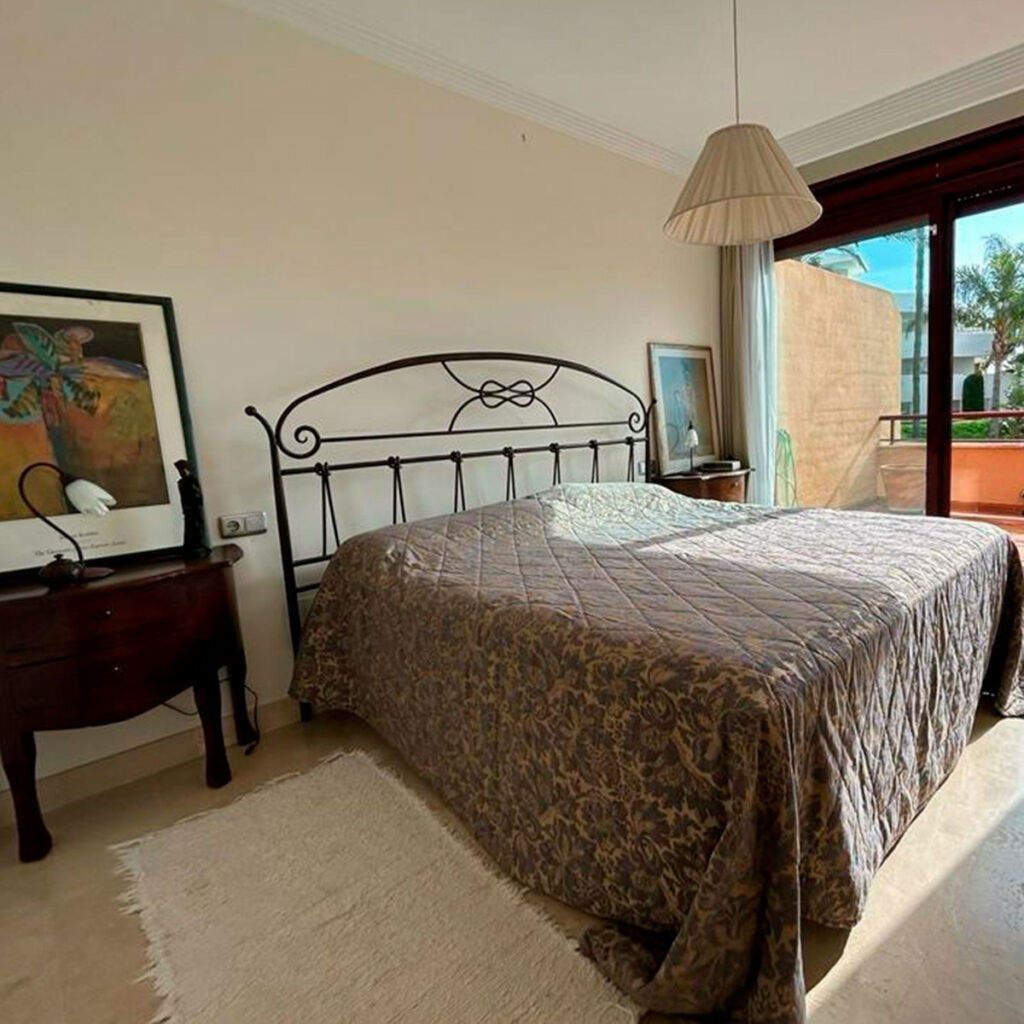 Townhouse Estepona Málaga - image 17