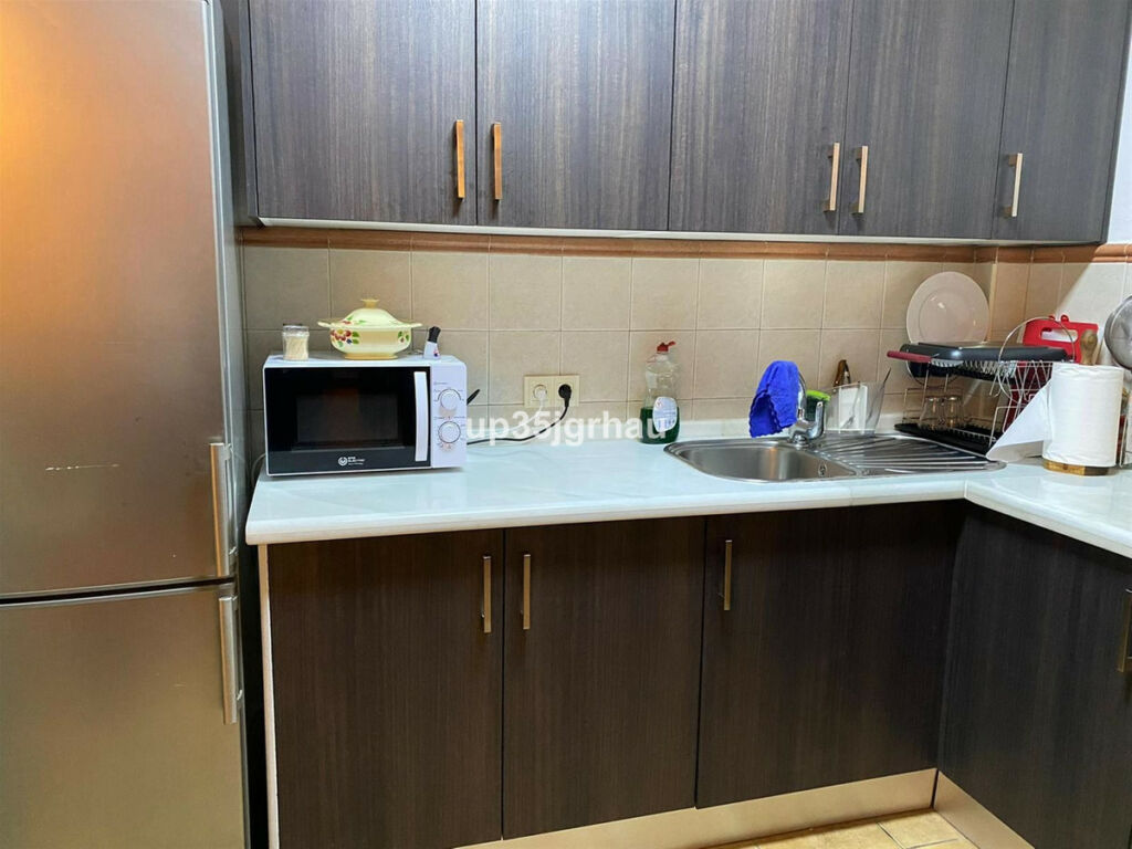 Detached Villa Estepona Málaga - image 27