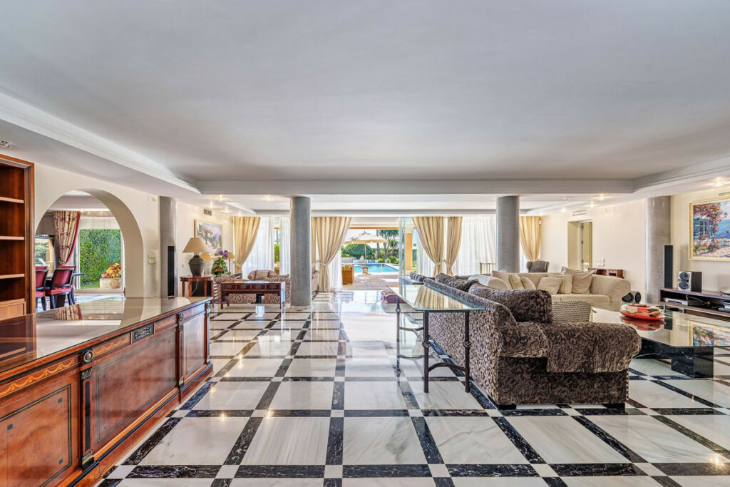 Detached Villa Benamara Málaga - image 28