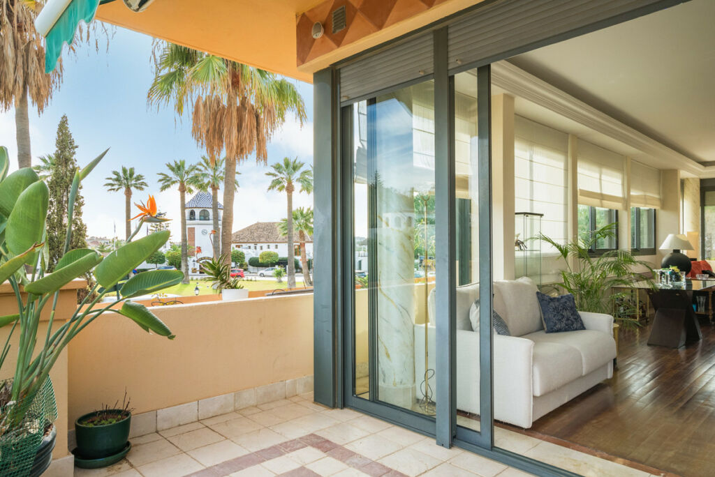 Penthouse Nueva Andalucía Málaga - image 27