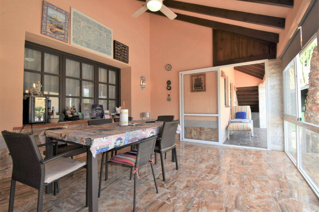 Detached Villa Villamartin Alicante - image 28