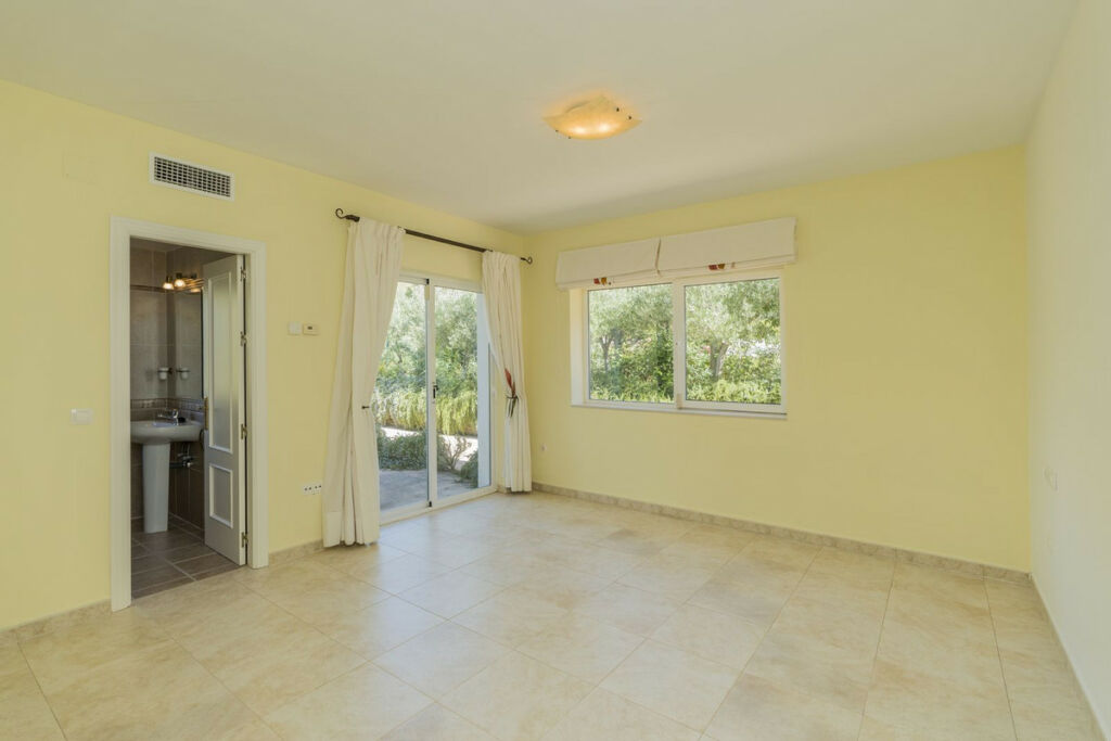 Detached Villa Valtocado Málaga - image 29