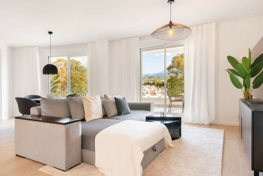 Middle Floor Apartment La Campana Málaga - image 28