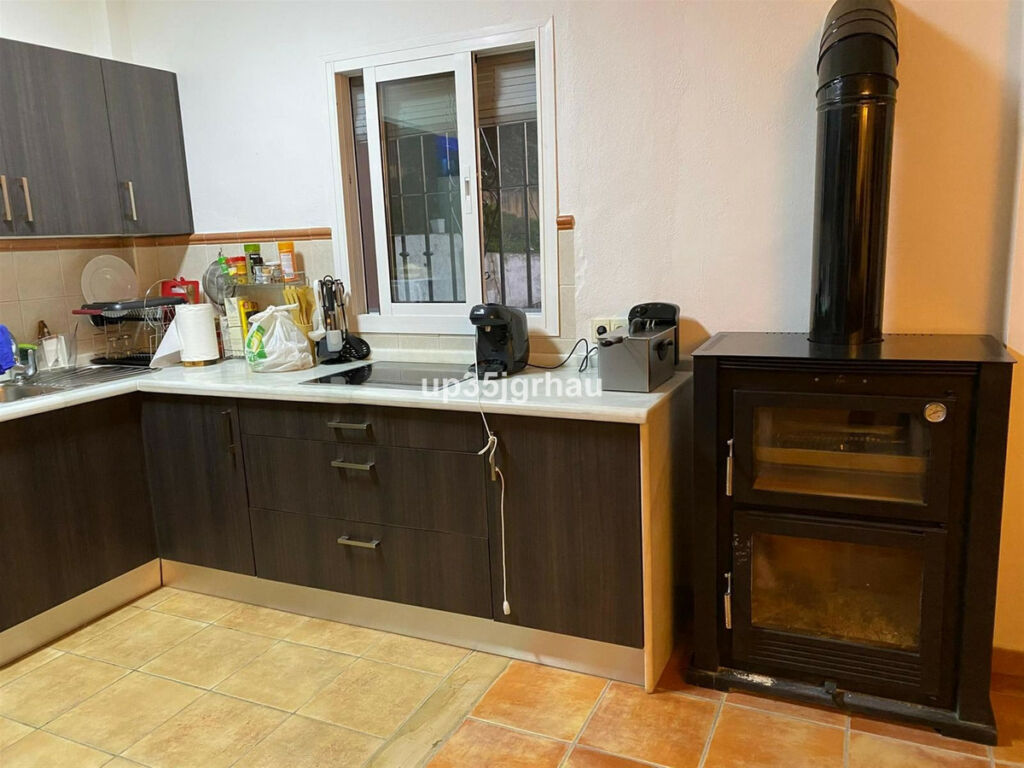 Detached Villa Estepona Málaga - image 28