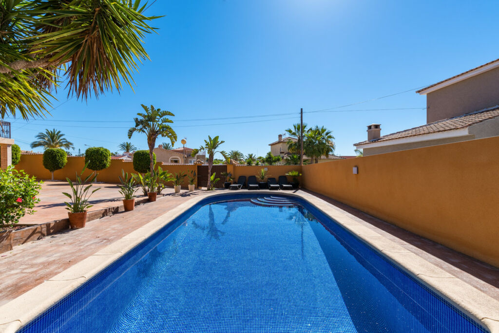 Detached Villa Ciudad Quesada Alicante - image 28