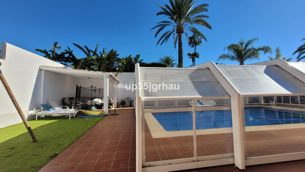 Detached Villa Bel Air Málaga - image 29