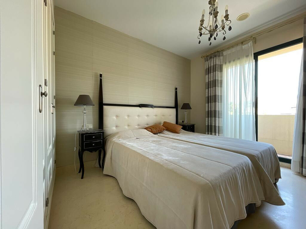 Penthouse Benahavís Málaga - image 17