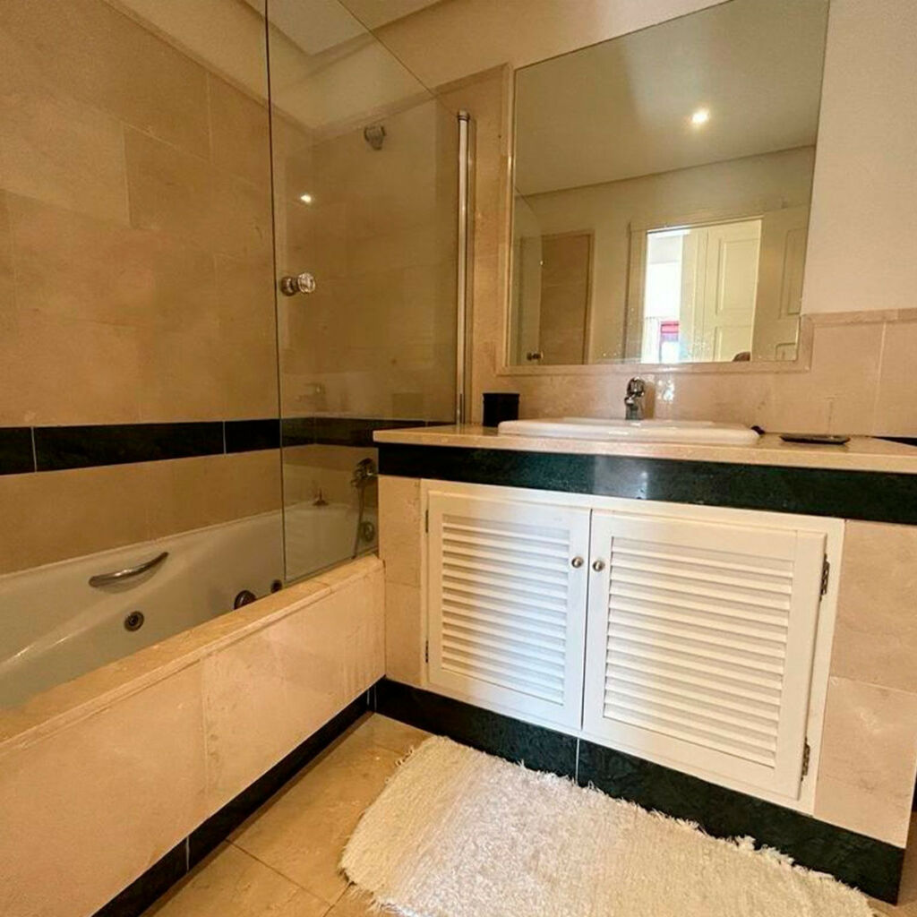 Townhouse Estepona Málaga - image 18