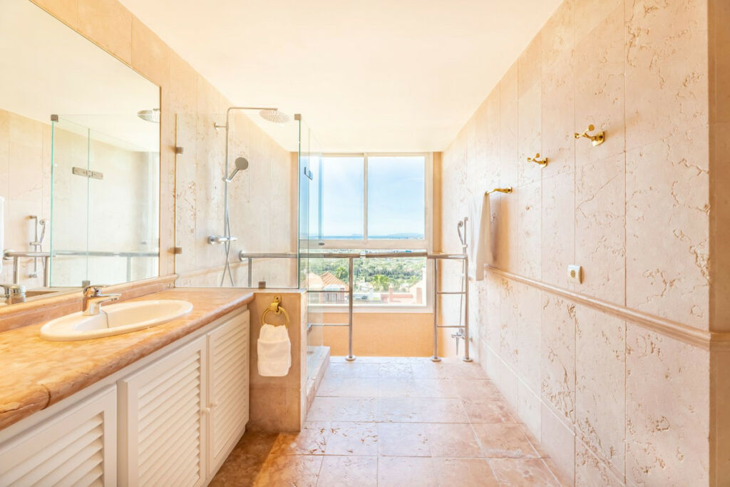 Penthouse Nueva Andalucía Málaga - image 29