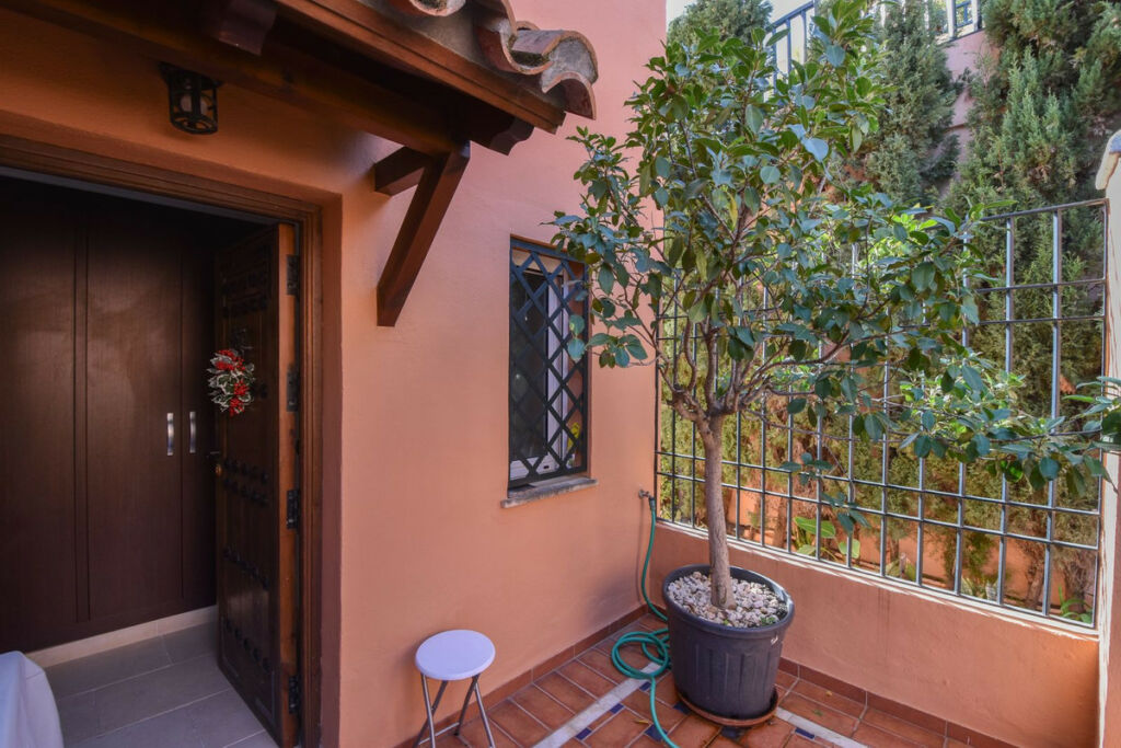 Townhouse Nueva Andalucía Málaga - image 29