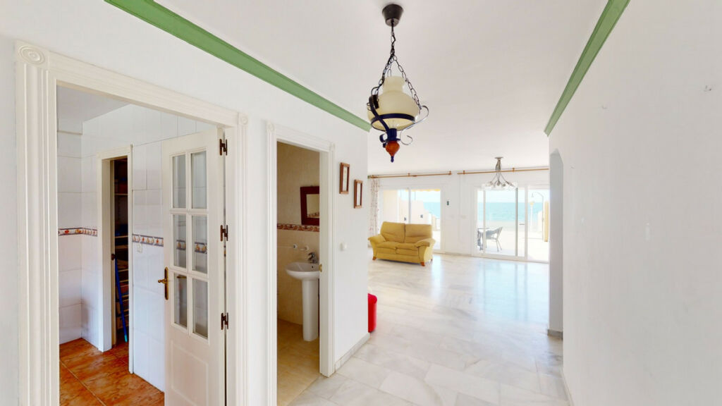 Semi-Detached House Torre del Mar Málaga - image 3