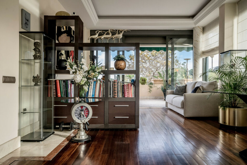 Penthouse Nueva Andalucía Málaga - image 3