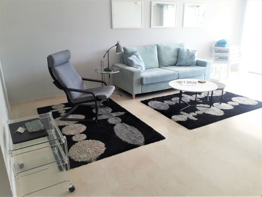Middle Floor Apartment Atalaya Málaga - image 3
