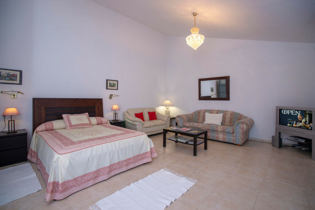 Hostel Pizarra Málaga - image 3