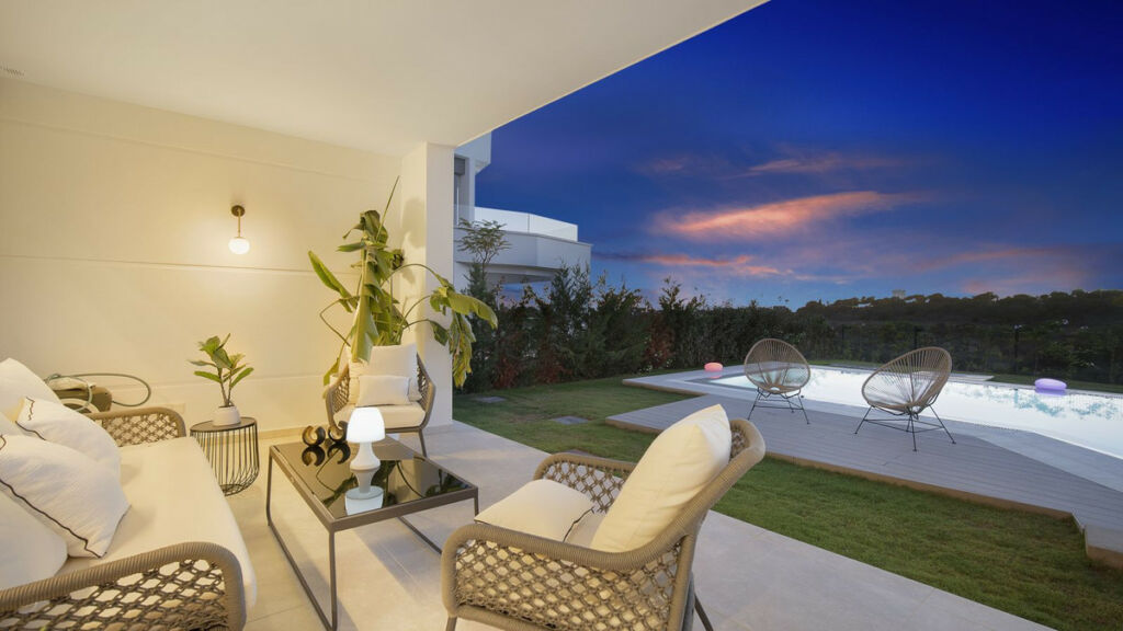 Detached Villa Marbella Málaga - image 3