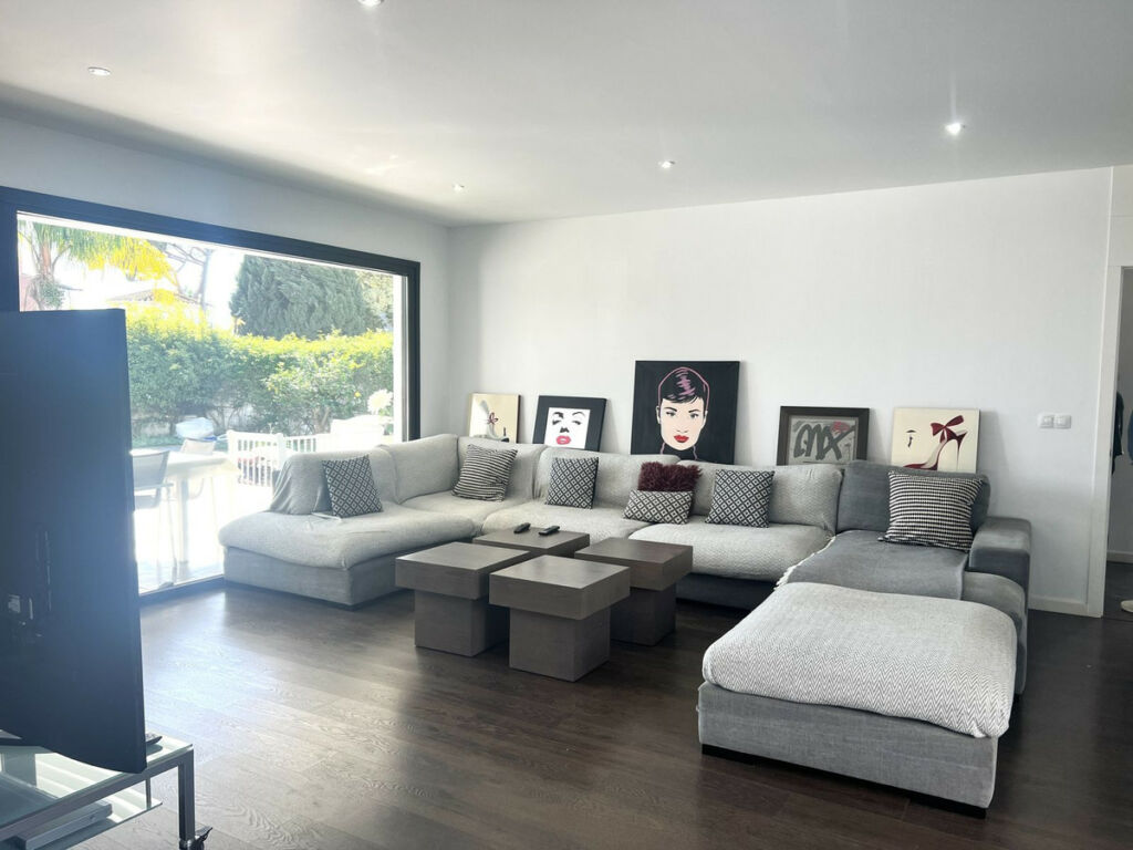 Detached Villa Marbella Málaga - image 3