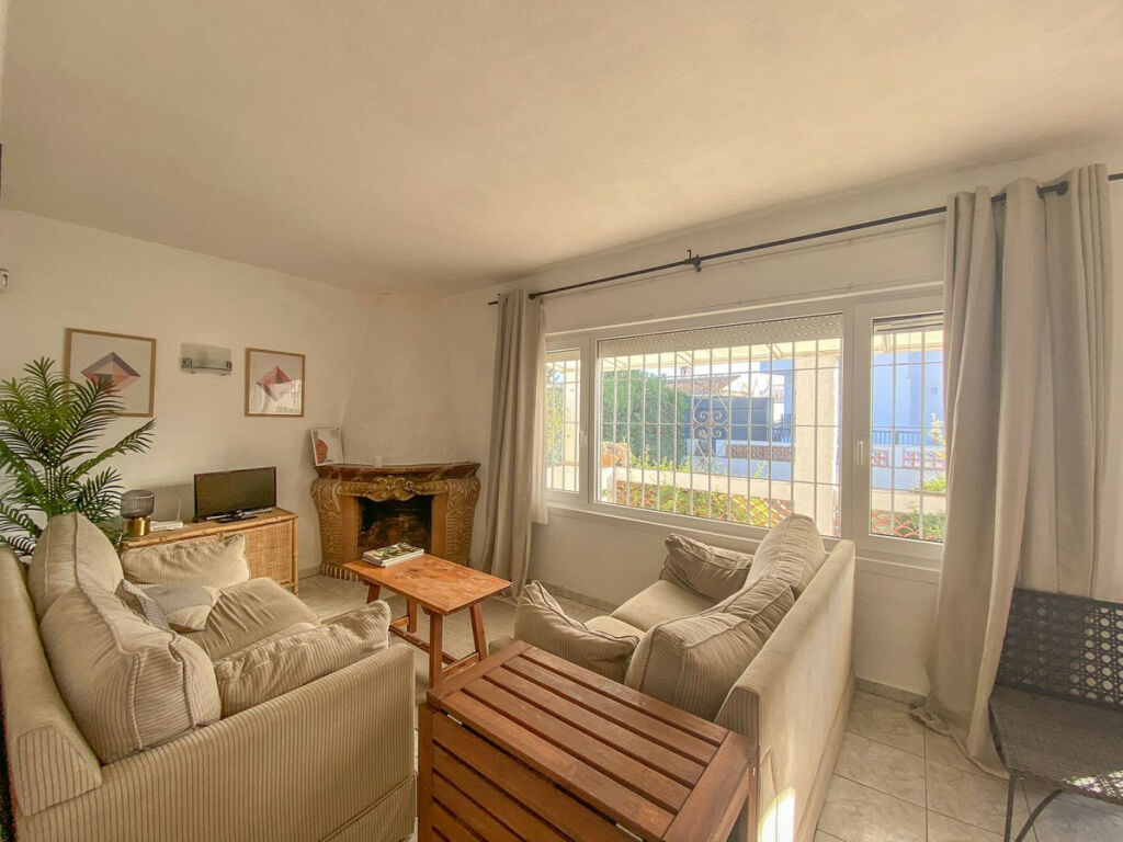 Detached Villa Costabella Málaga - image 3