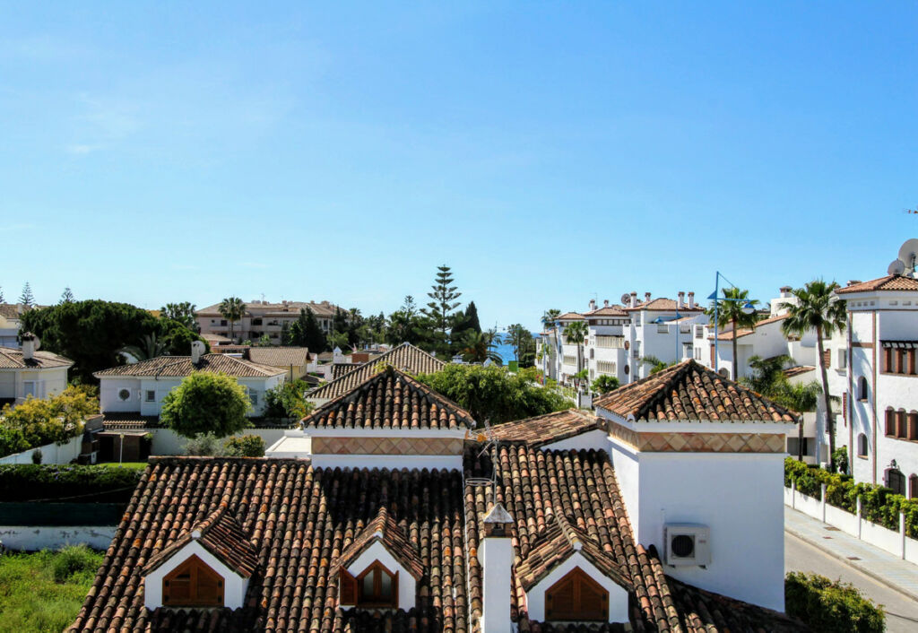 Detached Villa San Pedro de Alcántara Málaga - image 3
