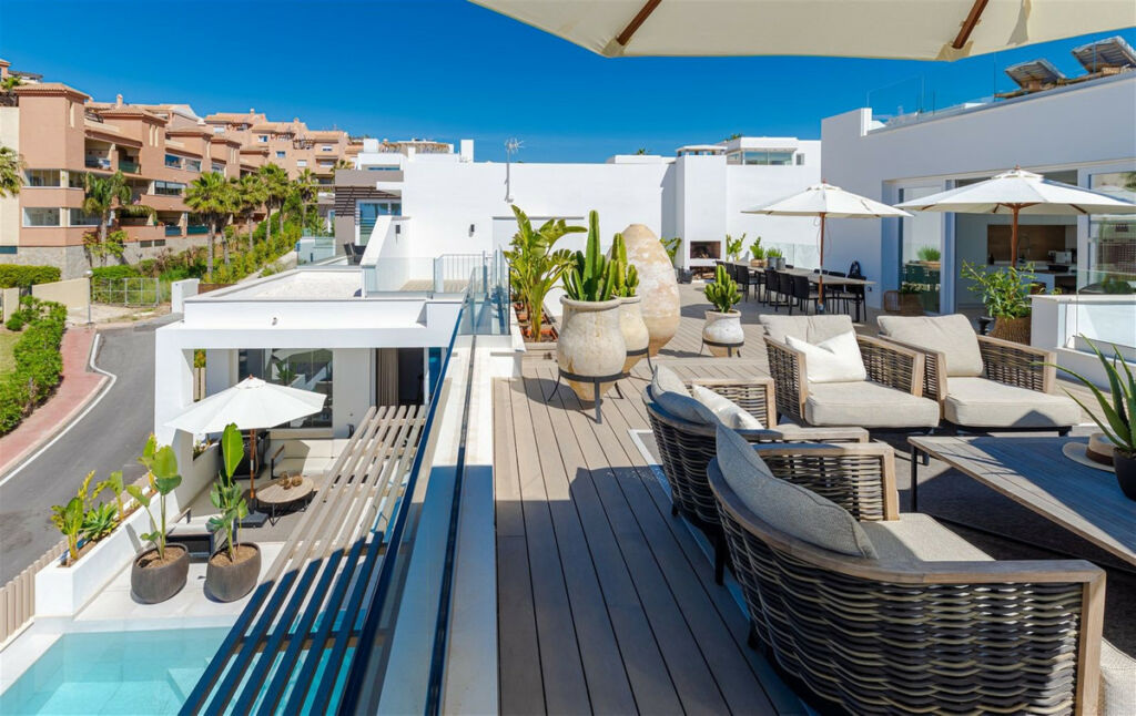 Detached Villa Riviera del Sol Málaga - image 30