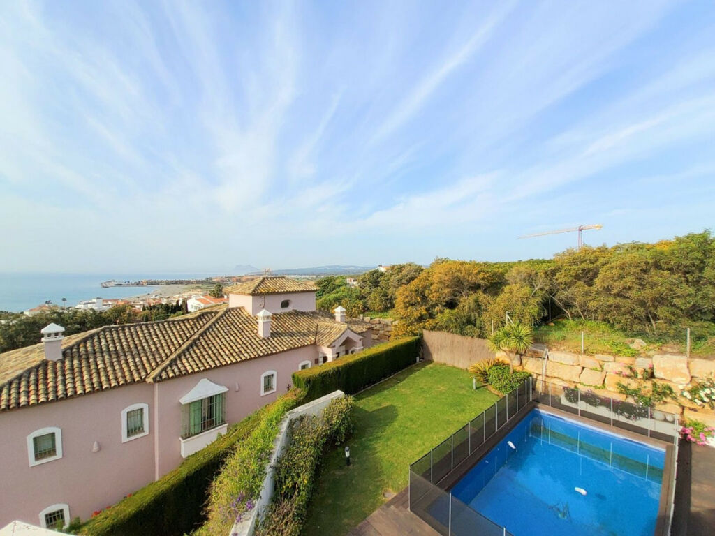 Detached Villa Torreguadiaro Cádiz - image 30