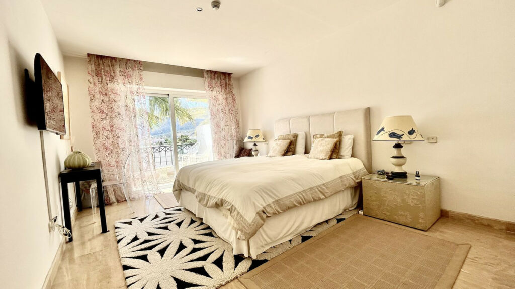 Penthouse Río Real Málaga - image 30