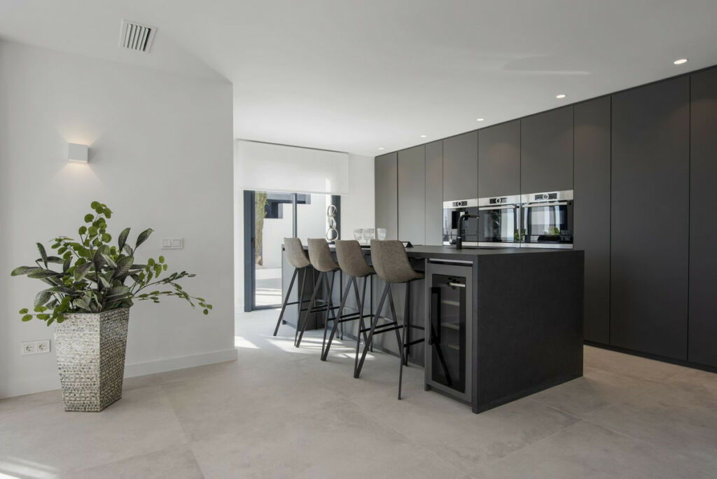 Detached Villa Los Flamingos Málaga - image 30