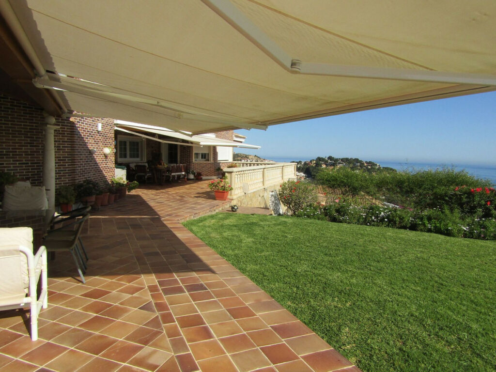 Detached Villa Málaga Este Málaga - image 29