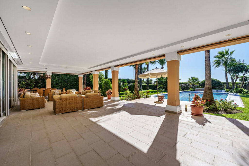 Detached Villa Benamara Málaga - image 31