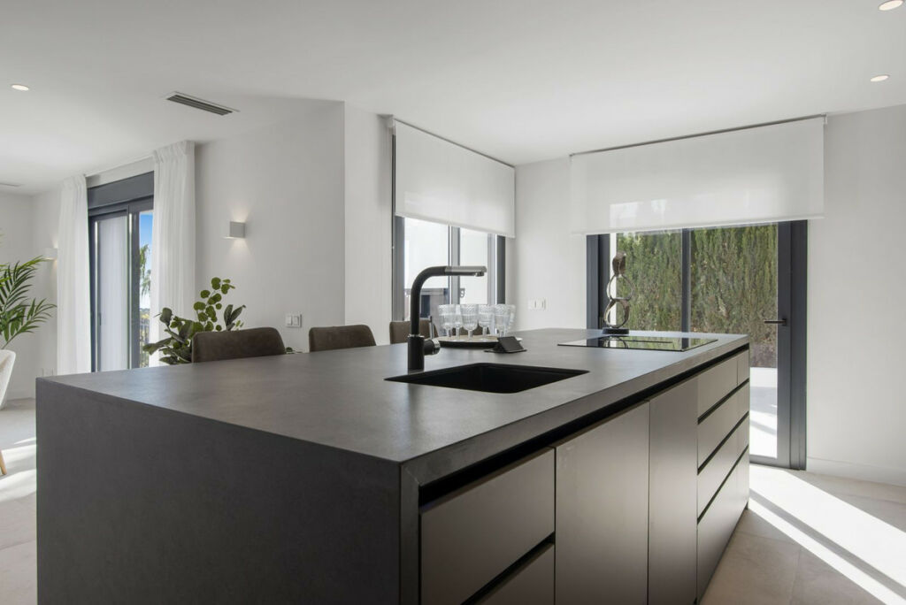 Detached Villa Los Flamingos Málaga - image 31