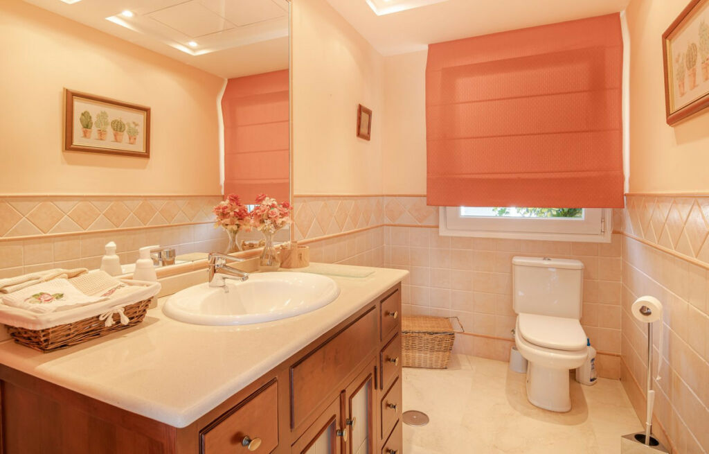 Detached Villa Benahavís Málaga - image 31
