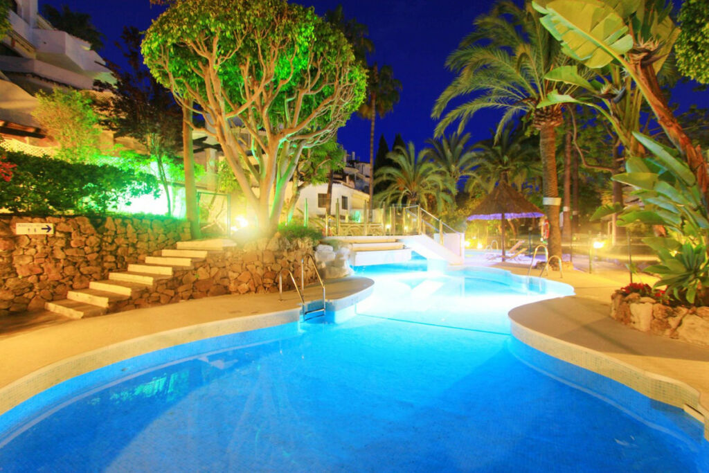 Penthouse Elviria Málaga - image 14